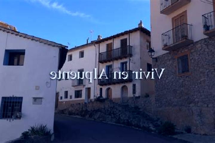 Escorts Alpuente, Spain — Local Companions