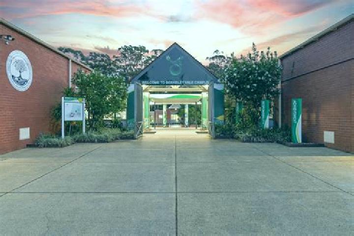 Escorts Alstonville, Australia — Local Companions