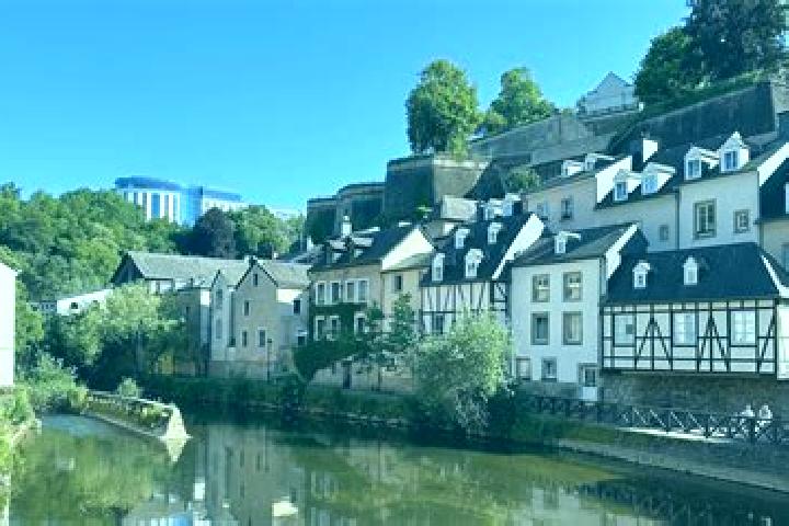 Escorts Altwies, Luxembourg — Local Companions