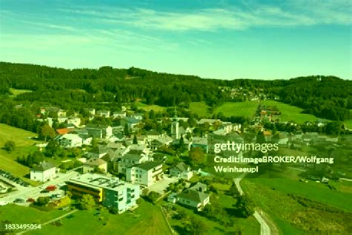 Escorts Ampflwang, Austria — Local Companions