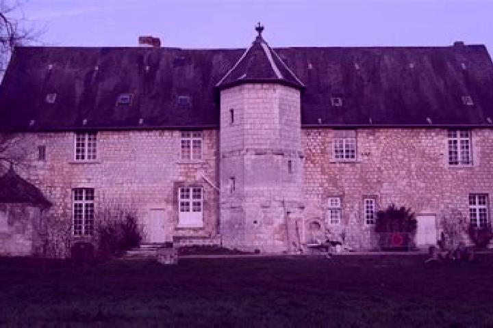 Escorts Anneville-Ambourville, France — Local Companions