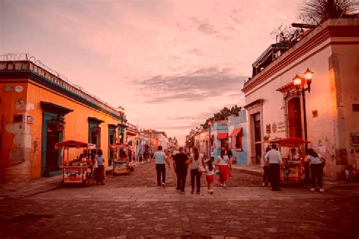 Escorts Antiguo Morelos, Mexico — Local Companions