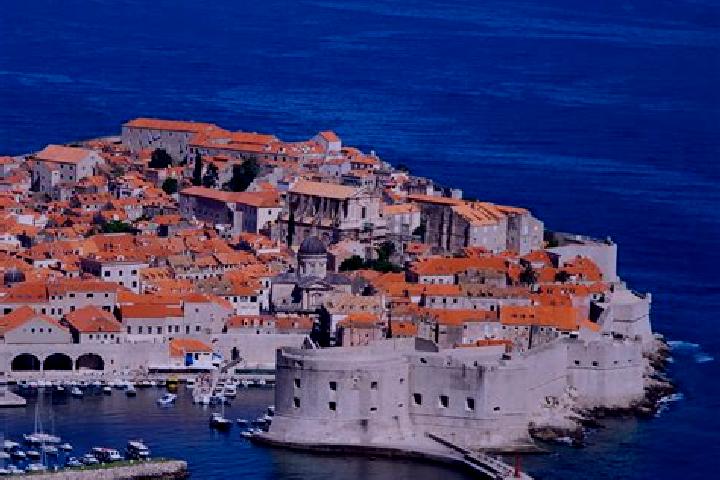 Escorts Antunovac, Croatia — Local Companions