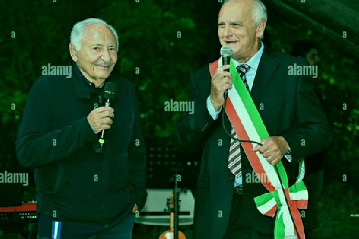 Escorts Anzano del Parco, Italy — Local Companions