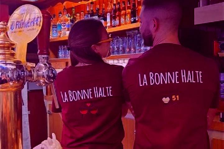 Escorts Appoigny, France — Local Companions