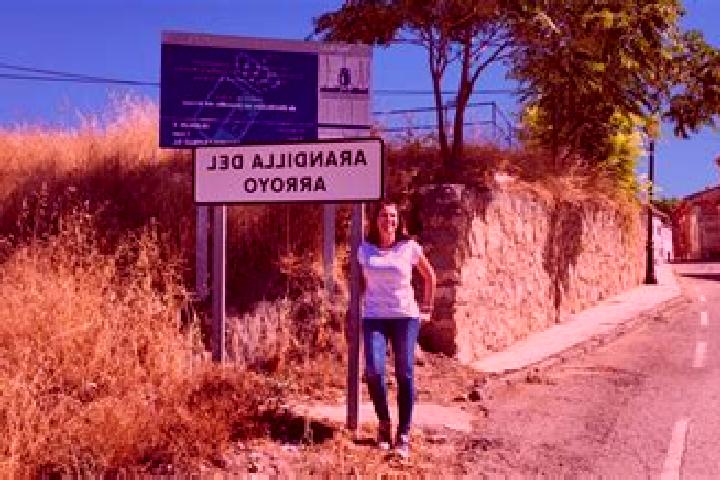 Escorts Arandilla del Arroyo, Spain — Local Companions