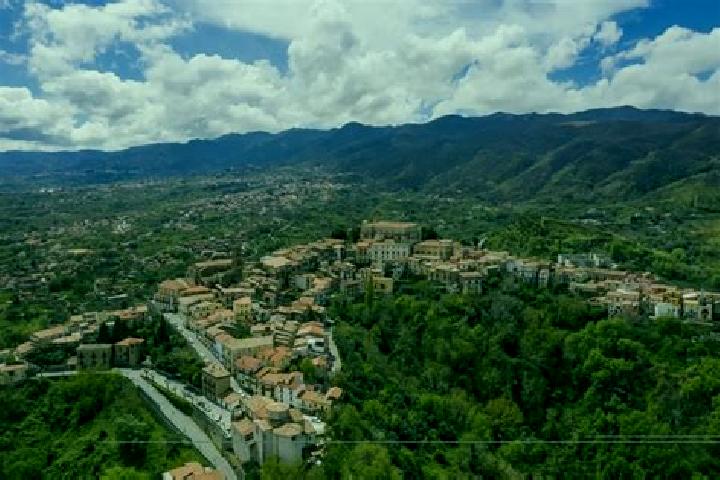 Escorts Arcavacata, Italy — Local Companions