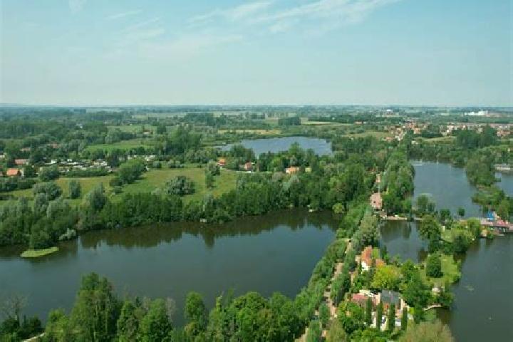 Escorts Ardres, France — Local Companions