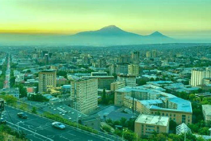 Escorts Arevashogh, Armenia — Local Companions