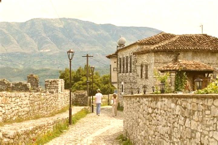Escorts Armen, Albania — Local Companions