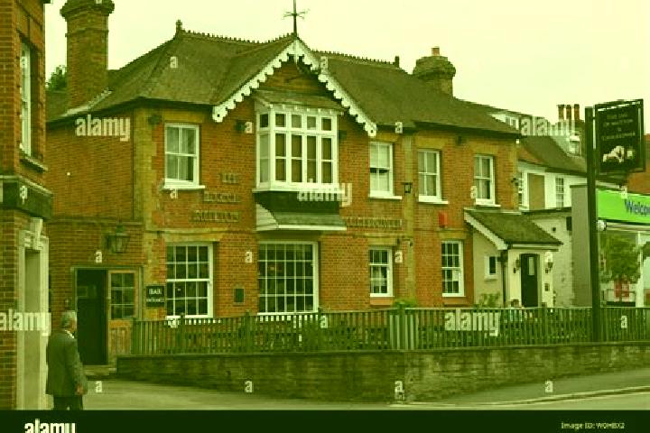 Escorts Ashtead, United Kingdom — Local Companions