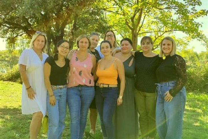 Escorts Autechaux-Roide, France — Local Companions