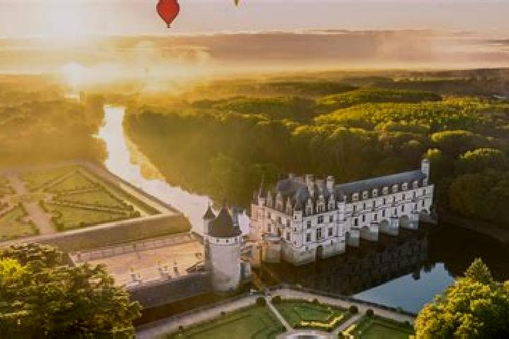 Escorts Auzouer-en-Touraine, France — Local Companions