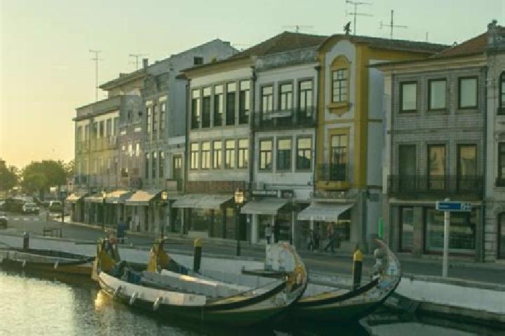 Escorts Aveiro, Portugal — Local Companions