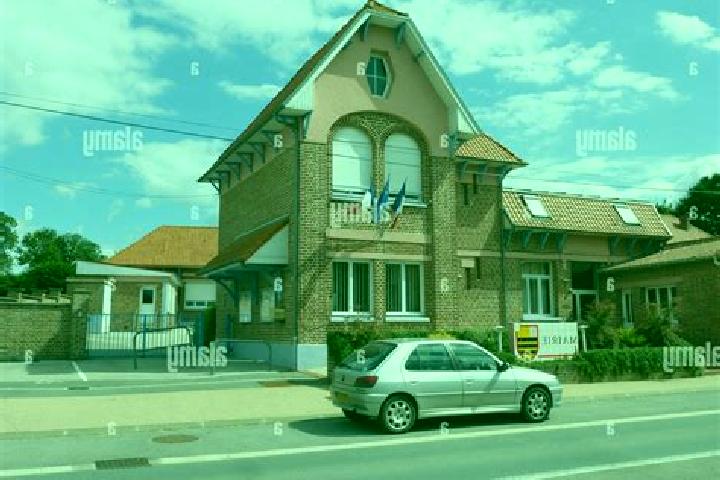 Escorts Avroult, France — Local Companions