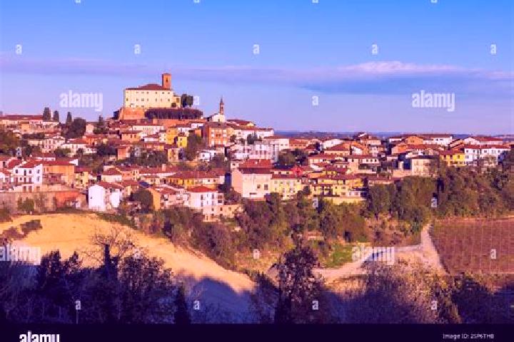 Escorts Azzano d Asti, Italy — Local Companions