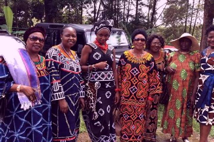 Escorts Babanki, Cameroon — Local Companions