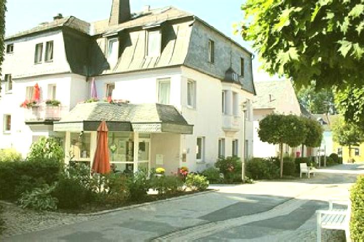 Escorts Bad Steben, Germany — Local Companions