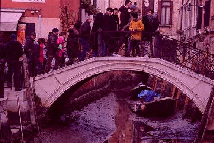 Escorts Baggiovara, Italy — Local Companions