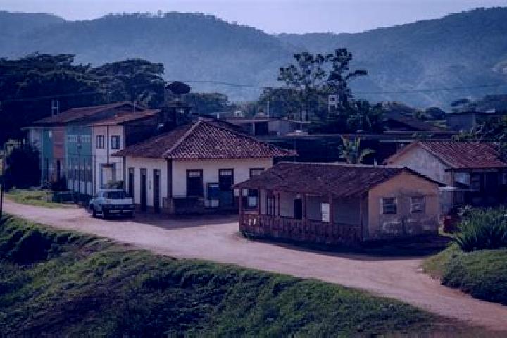 Escorts Baixo Guandu, Brazil — Local Companions