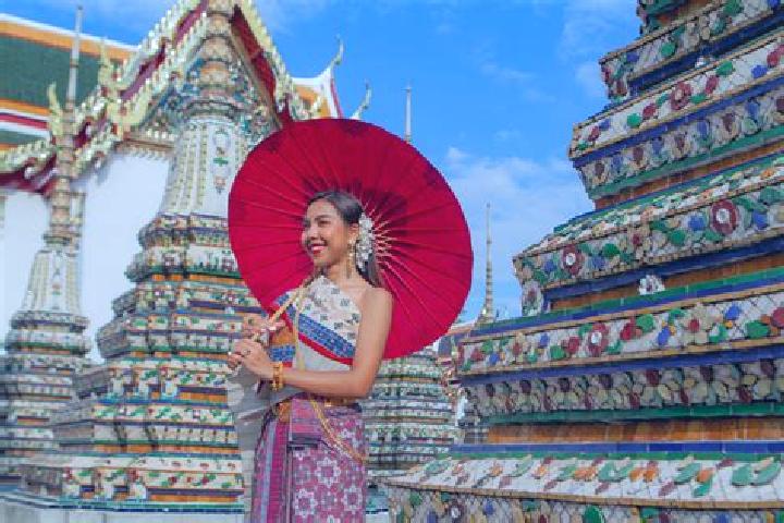 Escorts Ban Wat Bot, Thailand — Local Companions