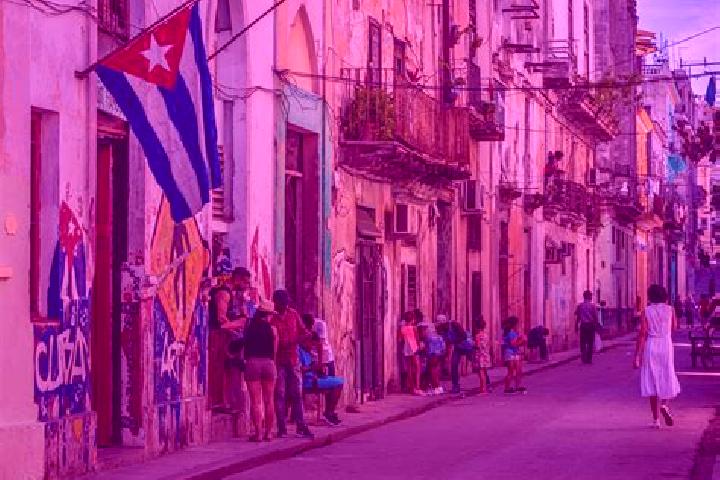 Escorts Banes, Cuba — Local Companions