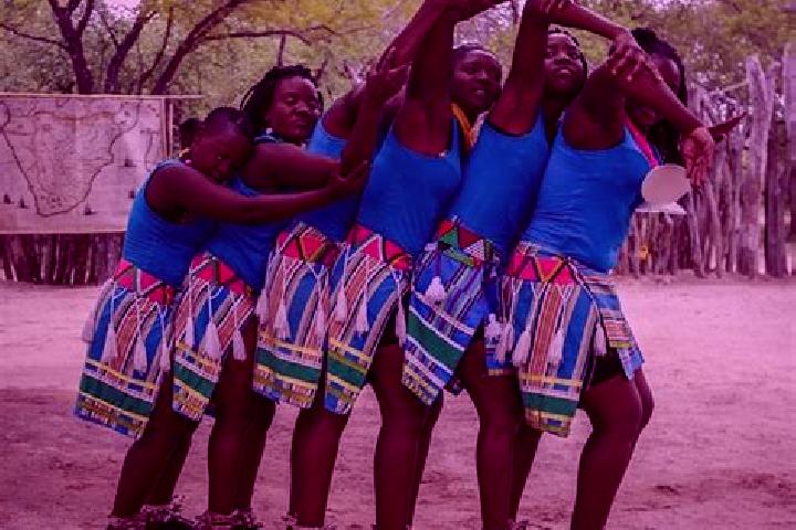 Escorts Banza Damba, Angola — Local Companions