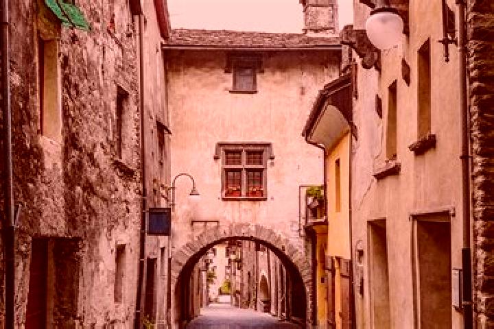 Escorts Bard, Italy — Local Companions