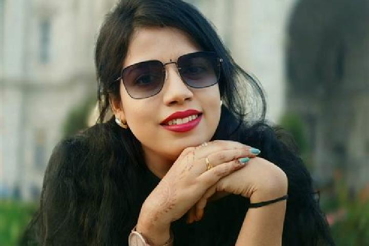 Escorts Barpali, India — Local Companions