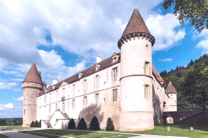 Escorts Bazoches-les-Bray, France — Local Companions