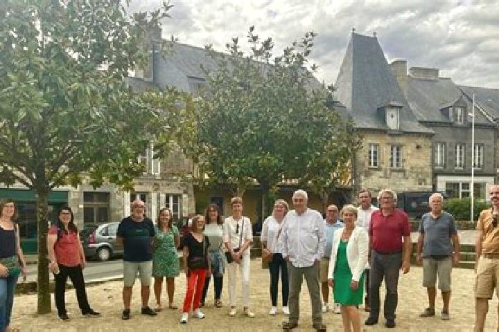 Escorts Becherel, France — Local Companions