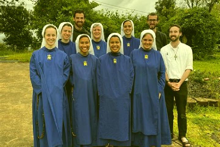 Escorts Begles, France — Local Companions