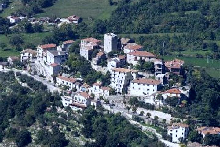 Escorts Belmonte Castello, Italy — Local Companions
