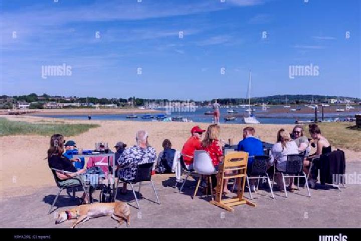 Escorts Bembridge, United Kingdom — Local Companions