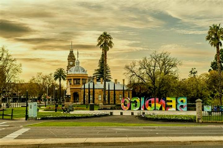 Escorts Bendigo city centre, Australia — Local Companions