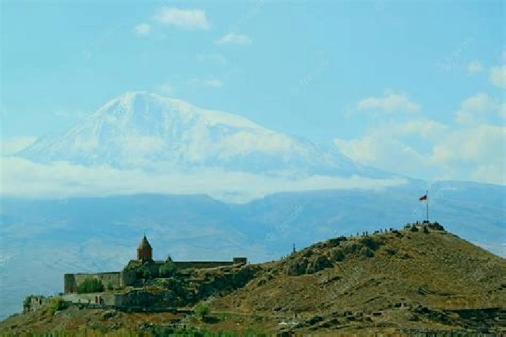 Escorts Berdik, Armenia — Local Companions