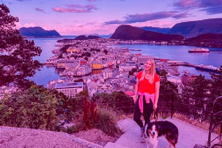 Escorts Berg, Norway — Local Companions