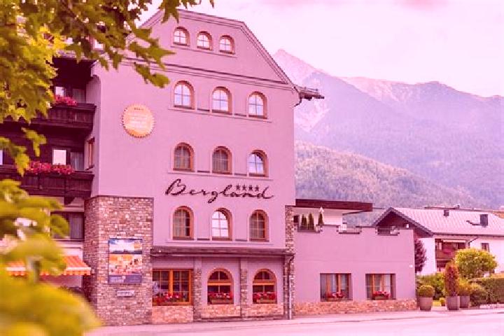 Escorts Bergland, Austria — Local Companions