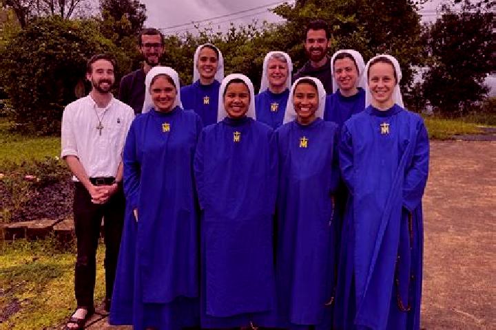 Escorts Bertholene, France — Local Companions
