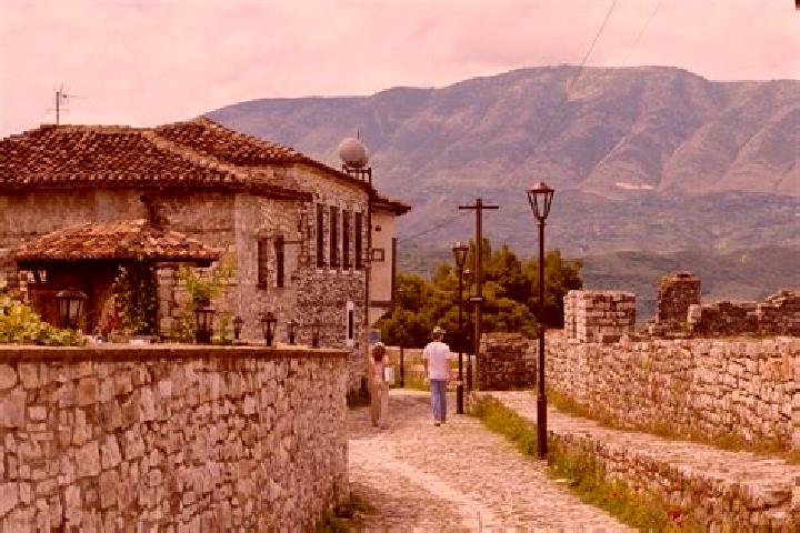 Escorts Berxull, Albania — Local Companions