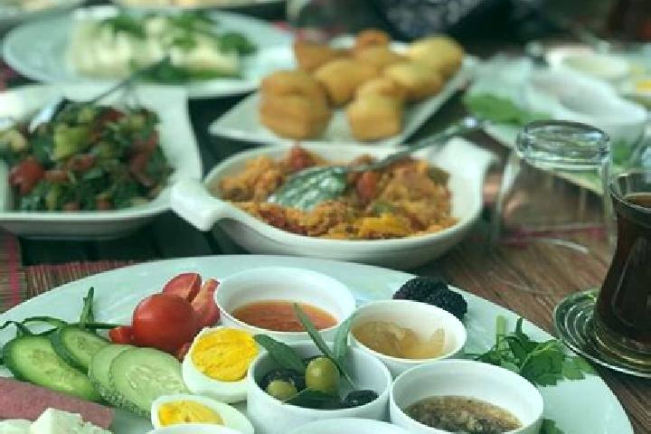 Escorts Beycik, Turkey — Local Companions