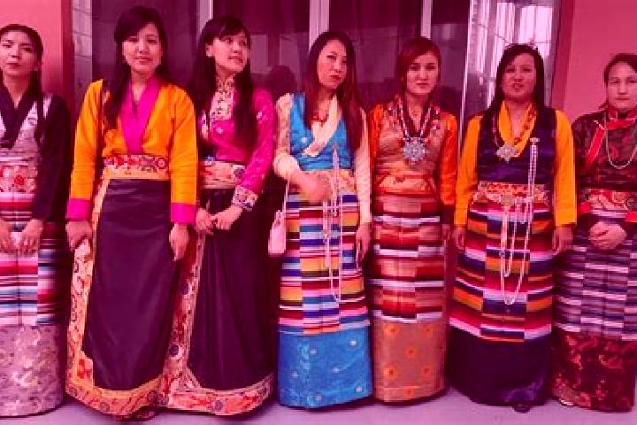 Escorts Biate, India — Local Companions
