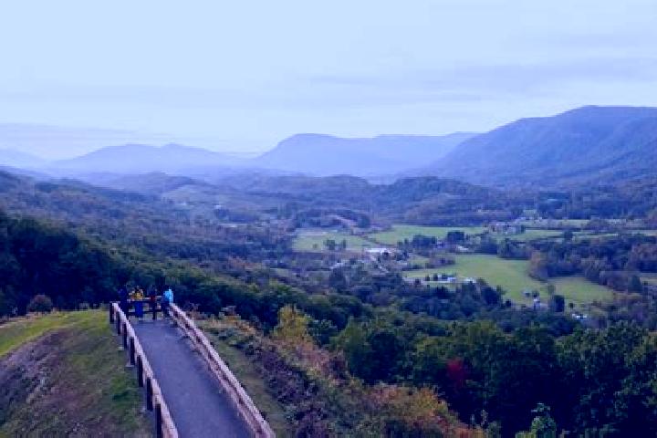 Escorts Big Stone Gap, United States — Local Companions