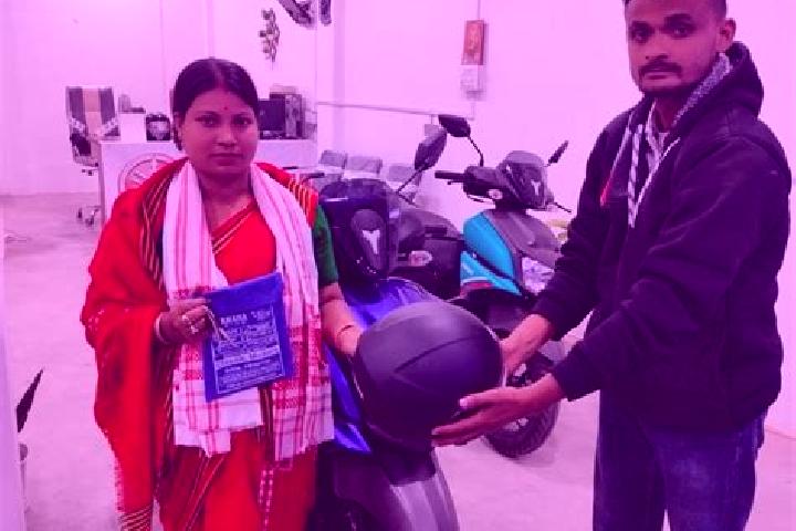 Escorts Biswanath Chariali, India — Local Companions