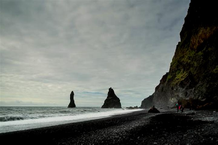 Escorts Bloenduos, Iceland — Local Companions