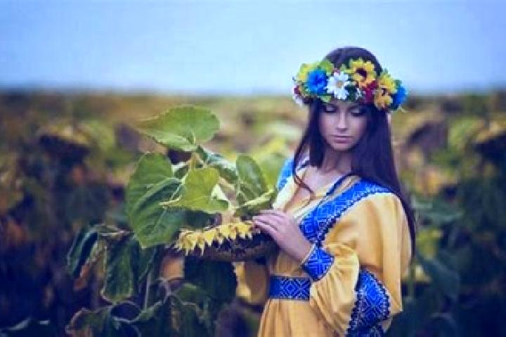 Escorts Bobrynets, Ukraine — Local Companions