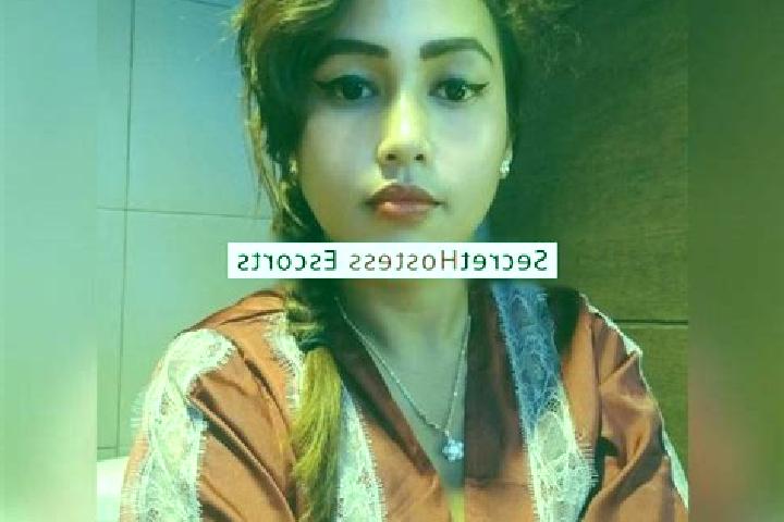 Escorts Bolubewa, Indonesia — Local Companions