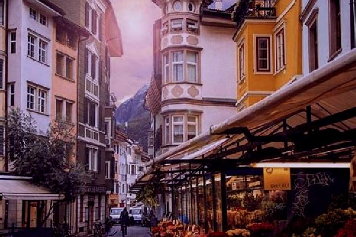 Escorts Bozen, Switzerland — Local Companions