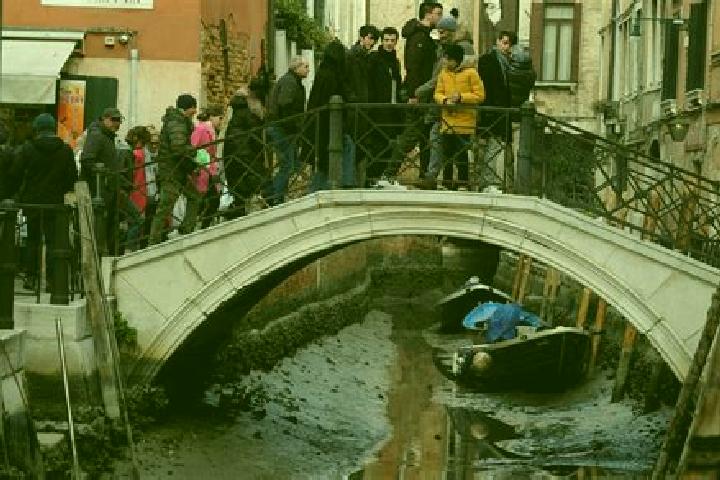 Escorts Bozzole, Italy — Local Companions