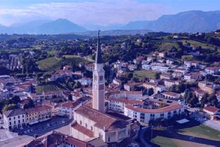 Escorts Breganze, Italy — Local Companions